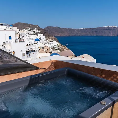 Oasis With Caldera View * Oia